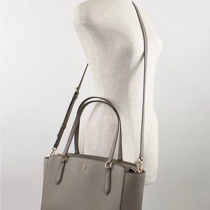 ✨Tory Burch purse in great condition!!